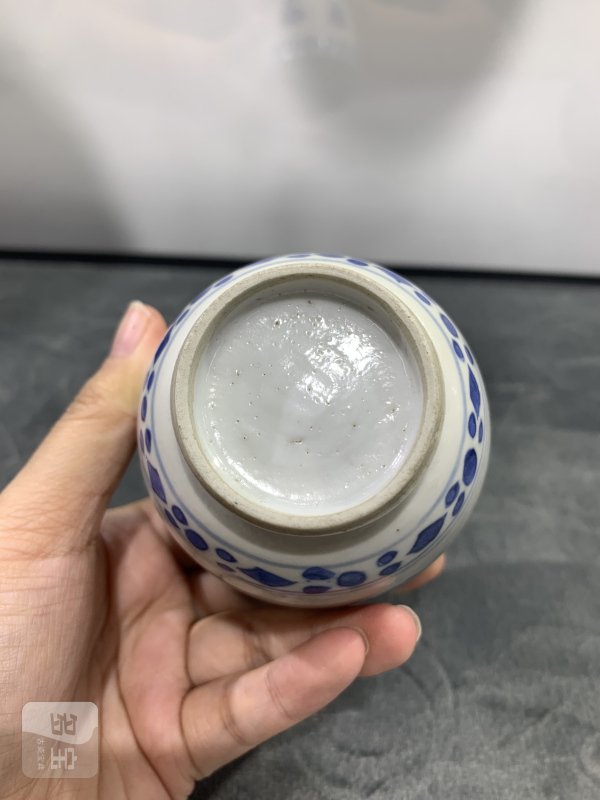 清康熙青花折枝花卉纹铃铛杯 - 图6
